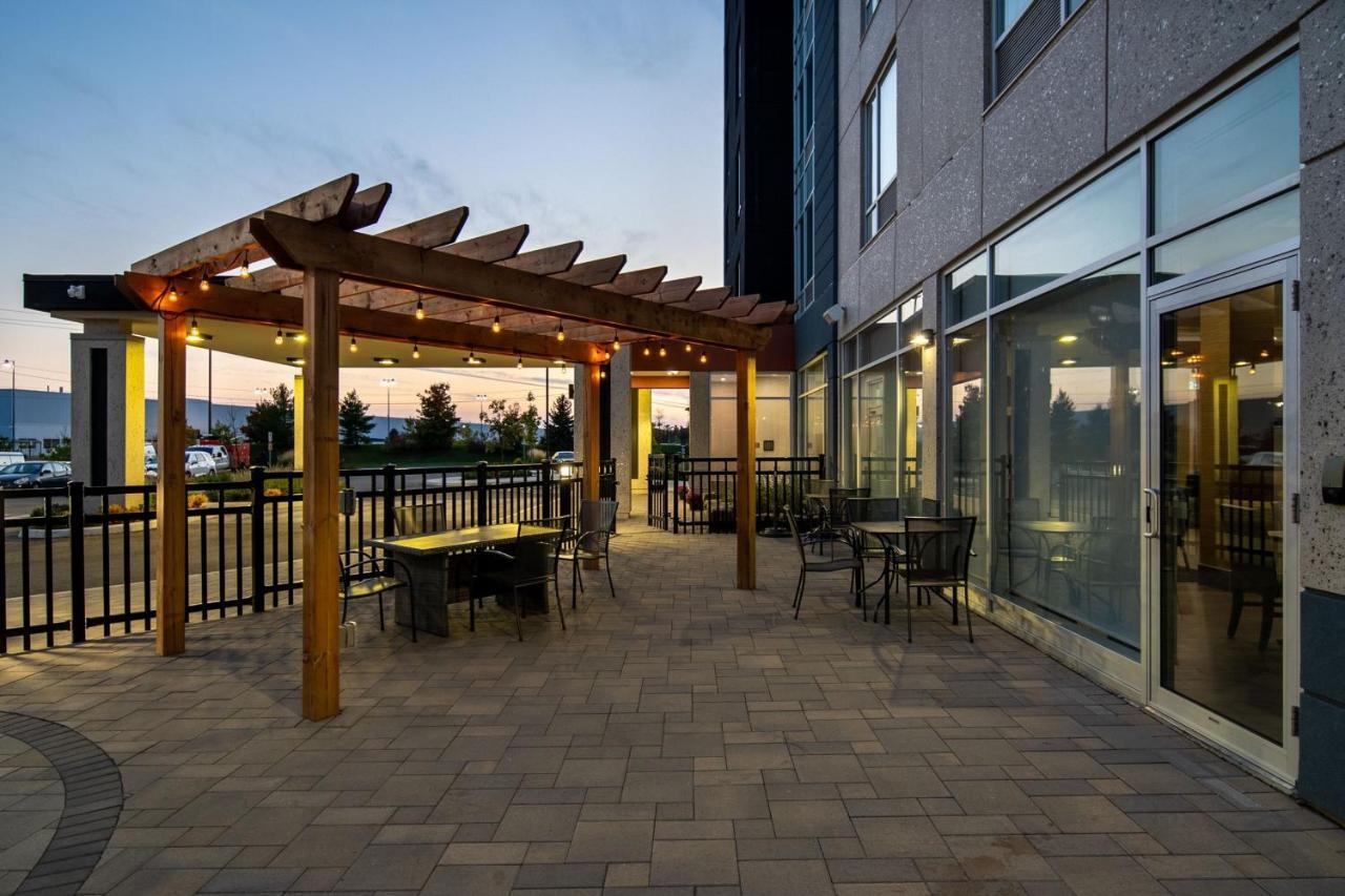 Towneplace Suites By Marriott Brantford And Conference Centre Exterior foto